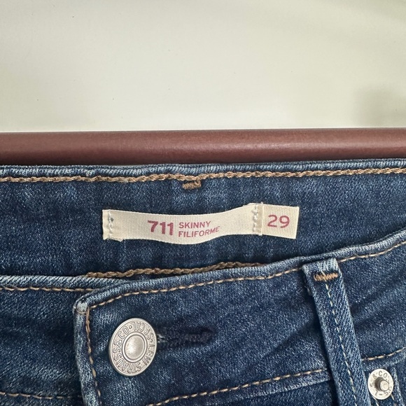 Levi's 711 Skinny Jeans - Picture 3 of 5